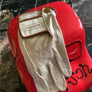 NWOT Authentic Coach Ivory Leather Left handed Golf Glove Size 7